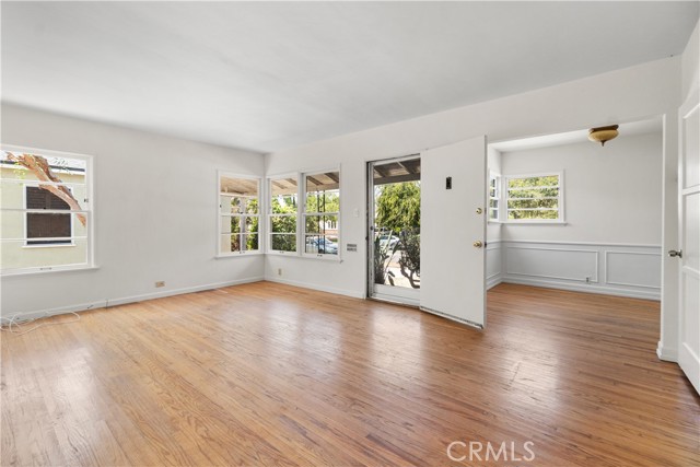 10714 Franklin Avenue, Culver City CA: https://media.crmls.org/medias/3857819d-5ee7-4f3f-8192-01606455400d.jpg