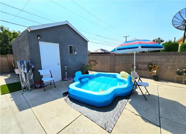Detail Gallery Image 10 of 11 For 938 S Tajauta Ave, Compton,  CA 90220 - 2 Beds | 1 Baths