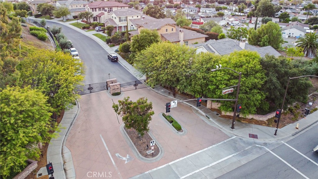 https://media.crmls.org/medias/38594ebe-4c73-4008-9f7a-e5dff6bc98b1.jpg?preset=X-Large