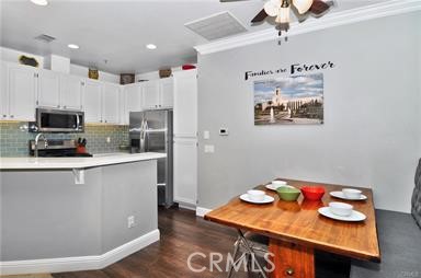 Detail Gallery Image 4 of 10 For 1525 Ismail Pl, Placentia,  CA 92870 - 2 Beds | 2 Baths