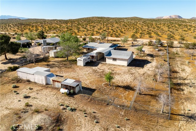 Detail Gallery Image 28 of 35 For 3322 Dawn, Rosamond,  CA 93560 - 4 Beds | 1/2 Baths