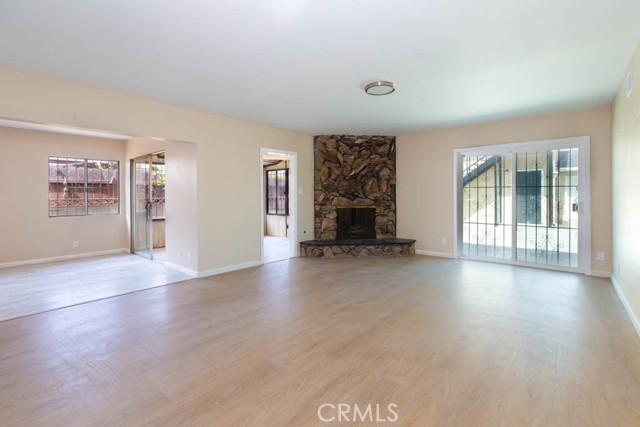 Detail Gallery Image 4 of 9 For 3711 W 110th, Inglewood,  CA 90303 - 2 Beds | 2 Baths