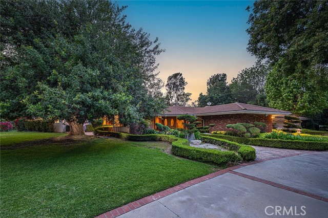 Detail Gallery Image 4 of 39 For 20827 E Mesarica Rd, Covina,  CA 91724 - 8 Beds | 6/1 Baths
