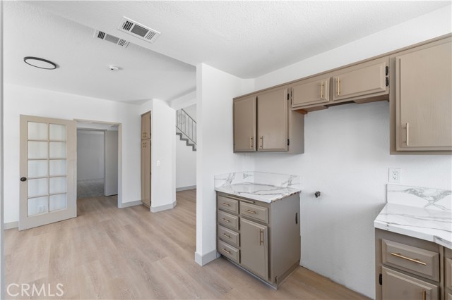 44130 Dahlia Street, Lancaster CA: https://media.crmls.org/medias/385c3d6f-2009-4afb-958c-dc0f34a05b10.jpg