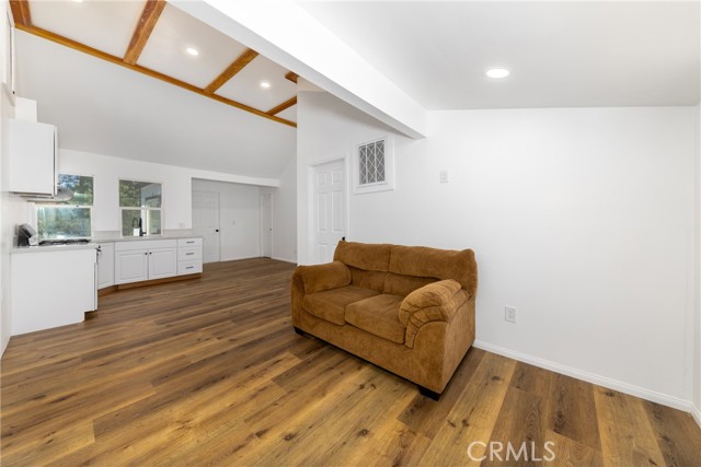 40085 Forest Road, Big Bear Lake CA: https://media.crmls.org/medias/385d1bb1-0310-453a-a7fc-e3a95b966ce6.jpg