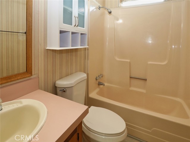 Detail Gallery Image 12 of 56 For 14908 Park St, Clearlake,  CA 95422 - 2 Beds | 2 Baths