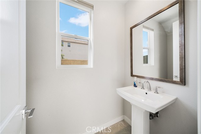 Detail Gallery Image 15 of 45 For 160 Tivoli, Lake Forest,  CA 92630 - 4 Beds | 4/1 Baths