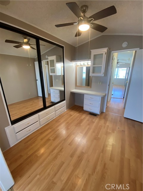 1295 S Cawston Avenue, Hemet CA: https://media.crmls.org/medias/385f5fe6-6c48-4766-9911-3ab87200c421.jpg