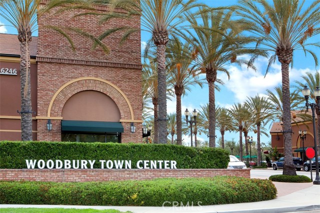 20 Townsend, Irvine CA: https://media.crmls.org/medias/385feb3a-79a6-4929-b339-2630e0397e57.jpg