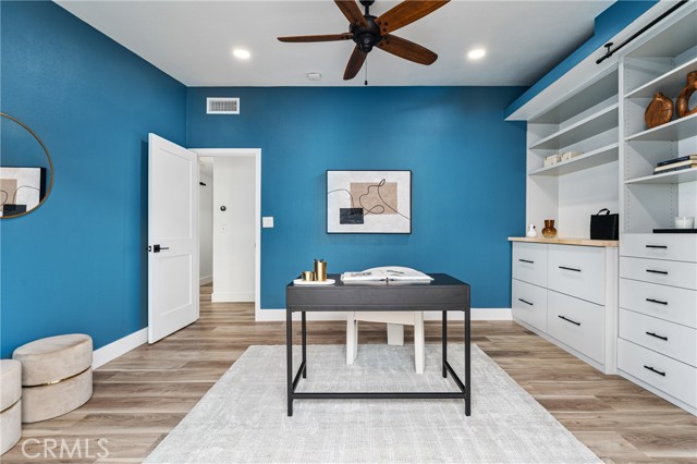 Detail Gallery Image 10 of 28 For 3000 Country Club, Costa Mesa,  CA 92626 - 4 Beds | 4/1 Baths