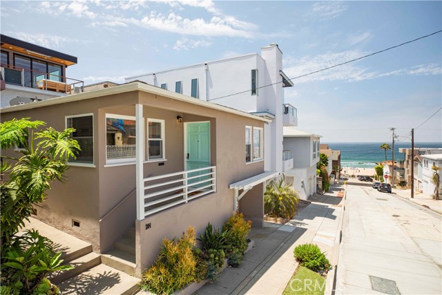 204 38th Street, Manhattan Beach, California 90266, 3 Bedrooms Bedrooms, ,2 BathroomsBathrooms,Residential,Sold,38th,SB22186761