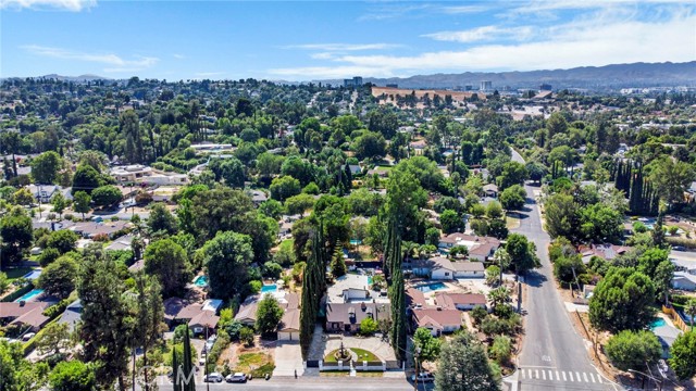 Detail Gallery Image 43 of 48 For 5955 Oakdale Avenue, Woodland Hills,  CA 91367 - 5 Beds | 4 Baths