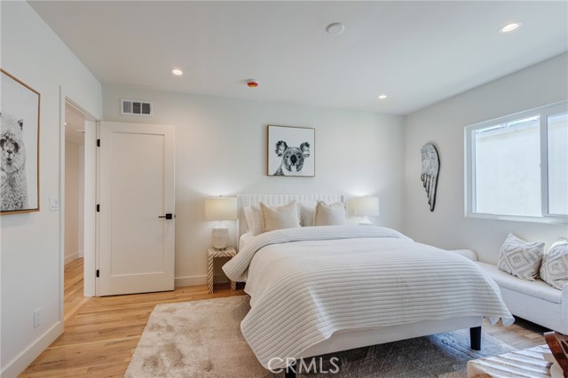 Detail Gallery Image 41 of 74 For 11919 Mayfield, Los Angeles,  CA 90049 - 3 Beds | 3 Baths