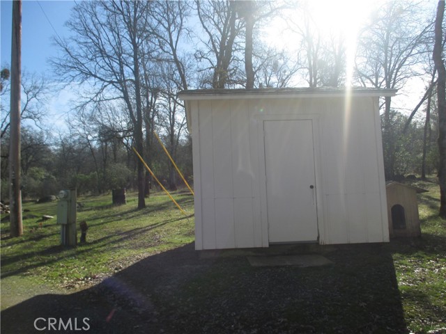 15 Hide A Way Road, Oroville CA: https://media.crmls.org/medias/38627e06-e4ac-4f39-9402-72c4140d2a8f.jpg