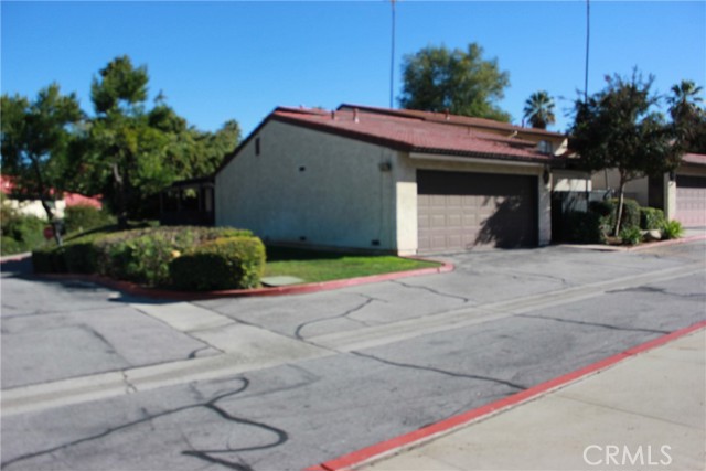 Detail Gallery Image 2 of 11 For 601 E Palm Ave, Redlands,  CA 92374 - 3 Beds | 2 Baths