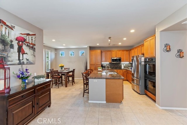 Detail Gallery Image 12 of 35 For 7213 Cottage Grove Dr, Corona,  CA 92880 - 5 Beds | 3 Baths