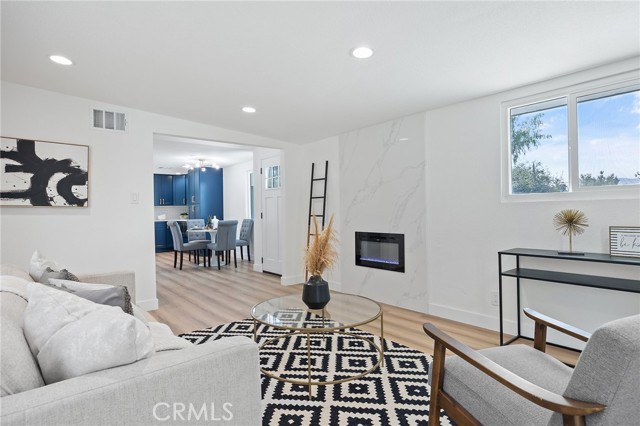 Detail Gallery Image 11 of 42 For 2751 Fairmount Ave, La Crescenta,  CA 91214 - 3 Beds | 2 Baths