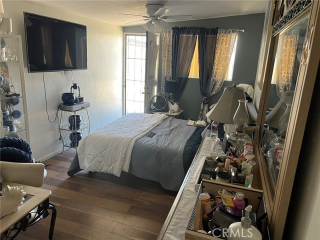 103 E Barbour Street, Banning CA: https://media.crmls.org/medias/38631662-44f8-457e-bc9c-35a83cc69903.jpg