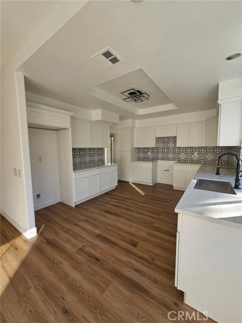 2824 Longhorn, Ontario CA: https://media.crmls.org/medias/3863aedc-d034-4b3c-9683-dd59f25b9fc3.jpg