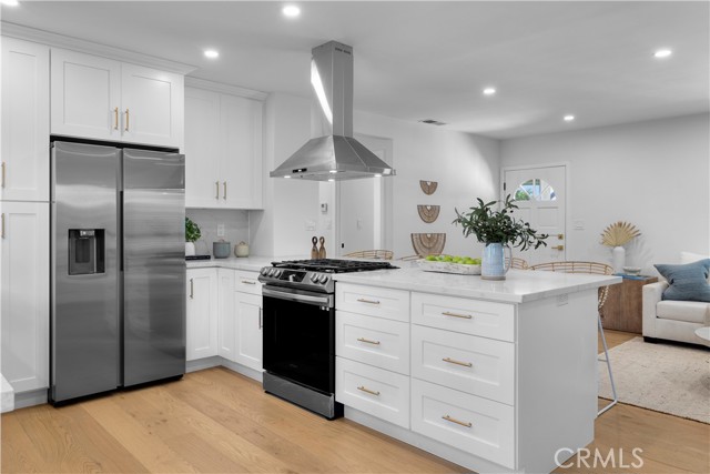 2720 Spreckels Lane, Redondo Beach, California 90278, 3 Bedrooms Bedrooms, ,2 BathroomsBathrooms,Residential,Sold,Spreckels,SB23143094