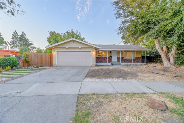 Detail Gallery Image 2 of 15 For 677 Buena Vista Dr, Merced,  CA 95348 - 4 Beds | 2 Baths