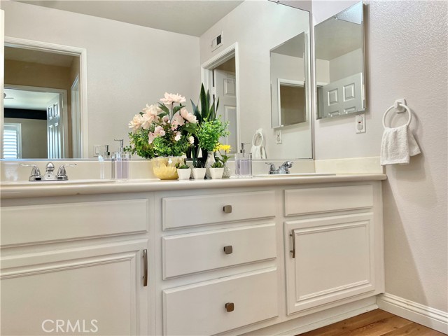 Detail Gallery Image 42 of 57 For 8004 Palm View Ln, Riverside,  CA 92508 - 6 Beds | 4/1 Baths