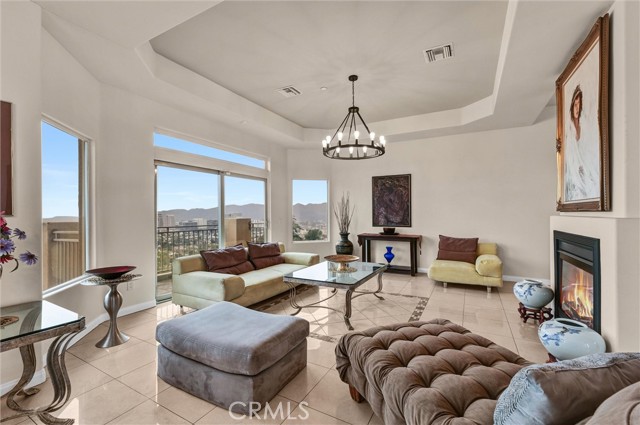 Detail Gallery Image 9 of 43 For 876 Harrington, Glendale,  CA 91207 - 4 Beds | 4 Baths