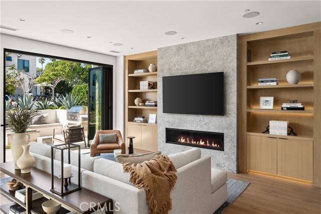 Image 1 of 20 For 412 Heliotrope