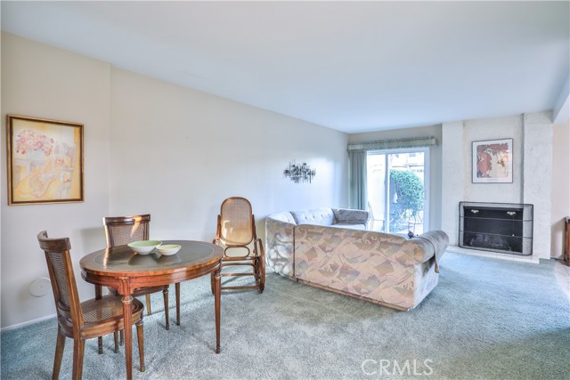 Detail Gallery Image 6 of 40 For 672 Greendale Ln, Pomona,  CA 91767 - 4 Beds | 2/1 Baths