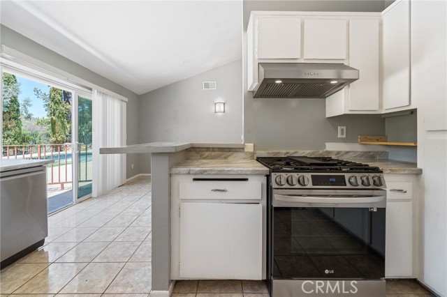 4005 Joelton Drive, Agoura Hills CA: https://media.crmls.org/medias/3868f1dc-7252-4256-b50c-44783cfc6c5f.jpg