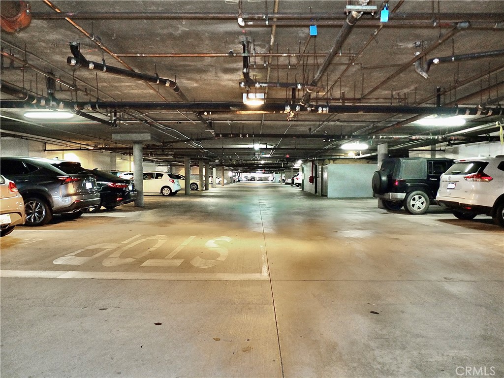 https://media.crmls.org/medias/3869aa14-0828-4eee-af92-fc777687476d.jpg?preset=X-Large