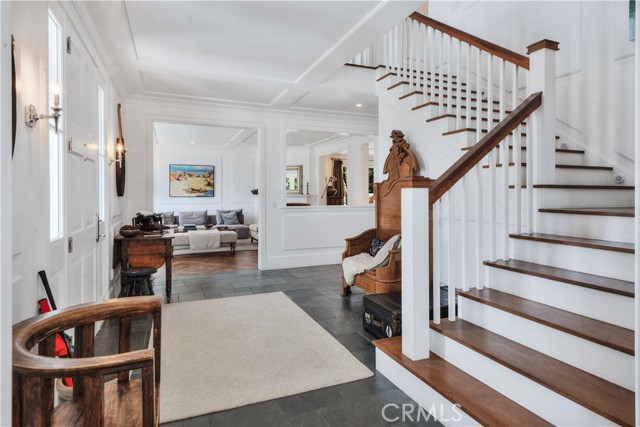 2736 Paseo Del Mar, Palos Verdes Estates CA: https://media.crmls.org/medias/3869c0f7-4d9d-4422-afa6-f8fd86808bfc.jpg