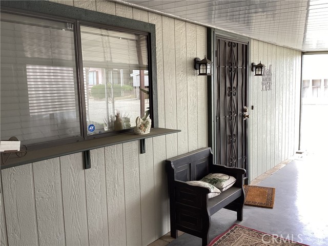 4133 W Wilson Street, Banning CA: https://media.crmls.org/medias/3869c669-56ff-4798-ac21-fc73ba8f1e12.jpg