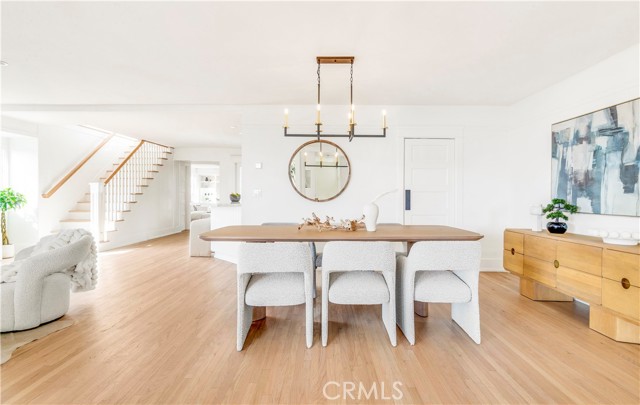 432 Holly Street, Laguna Beach CA: https://media.crmls.org/medias/386a565d-c3b0-401e-affe-e86fcb77566d.jpg