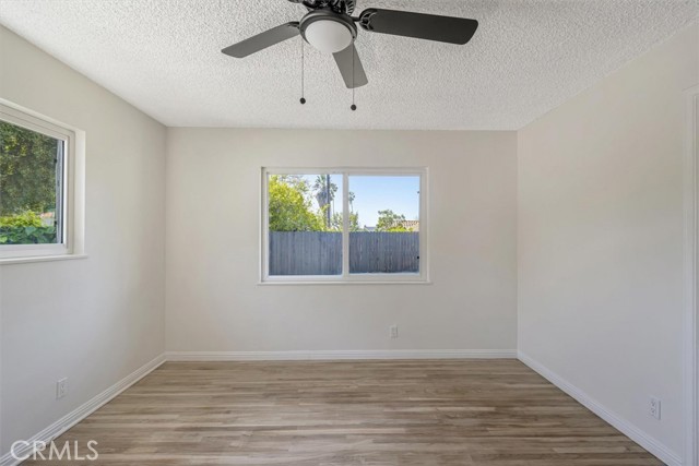 18500 Celtic Street, Porter Ranch CA: https://media.crmls.org/medias/386ab998-d93d-4f88-9d37-4b7dbc8e82ff.jpg