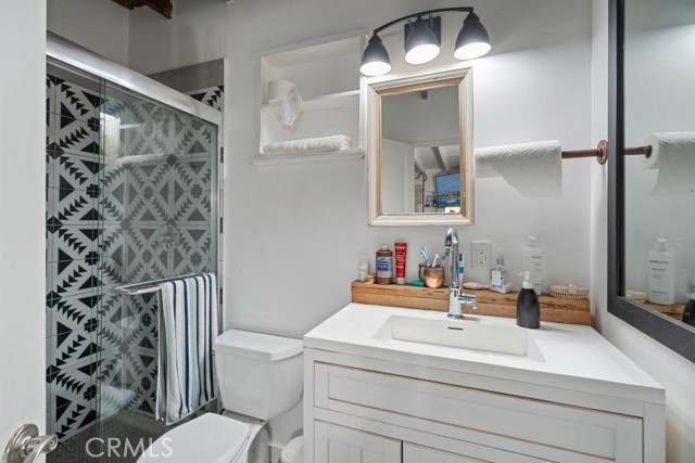 960 Neptune Avenue, Encinitas CA: https://media.crmls.org/medias/386acc08-6a19-4baf-b23d-fe50059743c2.jpg