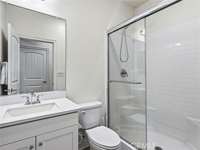 Detail Gallery Image 14 of 44 For 11254 Fisherman, Victorville,  CA 92392 - 5 Beds | 3 Baths