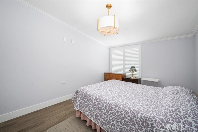 13781 Alderwood Lane, Seal Beach CA: https://media.crmls.org/medias/386bc3db-d1d1-4a65-b1ae-e35c8225af90.jpg