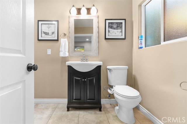 Detail Gallery Image 13 of 28 For 16577 16579 Knollwood, Granada Hills,  CA 91344 - 2 Beds | 2 Baths