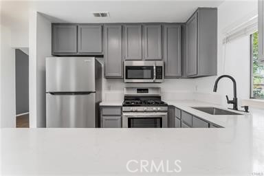 Detail Gallery Image 11 of 19 For 3030 Twincreek Ave, Palmdale,  CA 93551 - 4 Beds | 2 Baths