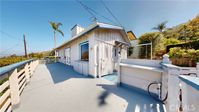 Detail Gallery Image 10 of 43 For 31955 10th Ave, Laguna Beach,  CA 92651 - 3 Beds | 2 Baths