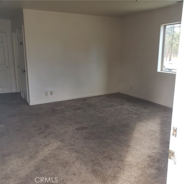 Detail Gallery Image 4 of 17 For 720 E Big Bear, Big Bear City,  CA 92314 - – Beds | – Baths