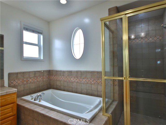 504 Dahlia Avenue, Corona del Mar CA: https://media.crmls.org/medias/386d0b94-8629-433c-b3f8-59fc9ad2e159.jpg