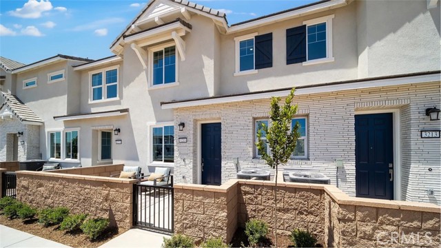 Detail Gallery Image 19 of 21 For 2609 Cloudview Privado, Ontario,  CA 91761 - 3 Beds | 2/1 Baths