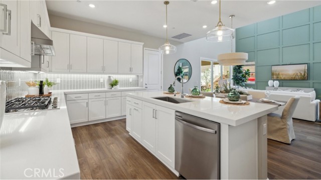 Detail Gallery Image 4 of 28 For 24531 via La Sombrilla, Valencia,  CA 91354 - 2 Beds | 2/1 Baths