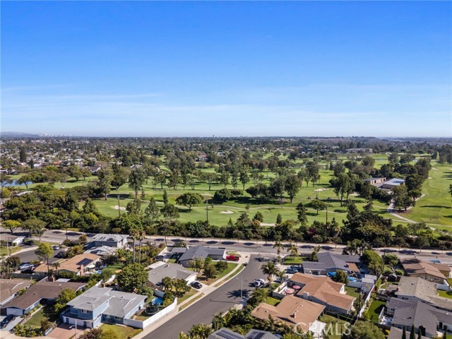 3273 Indiana Ave, Costa Mesa CA: https://media.crmls.org/medias/386db7f9-3864-4fe4-8bf7-2f09078911b1.jpg