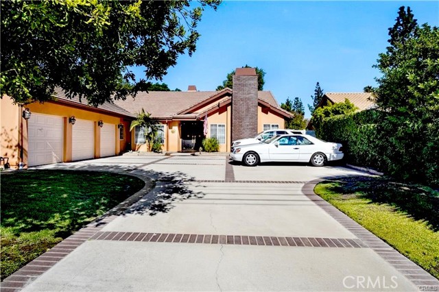 22329 Plummer Street, Chatsworth CA: https://media.crmls.org/medias/386dfd8d-4b18-45ee-bbcb-36e3f544d37f.jpg