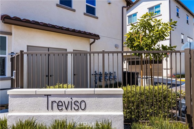 Image 2 for 112 N Treviso Dr, Anaheim, CA 92801