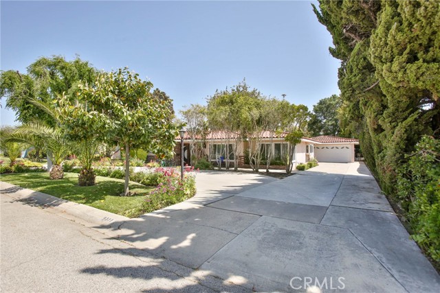 9322 Stanford Avenue, Garden Grove CA: https://media.crmls.org/medias/386e3e5c-af2c-44f4-b8f7-5b6a527e48d7.jpg