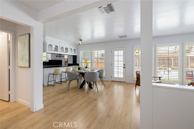 11012 Montgomery Avenue, Granada Hills CA: https://media.crmls.org/medias/386e57c5-2750-4611-ac90-debcaca2c593.jpg